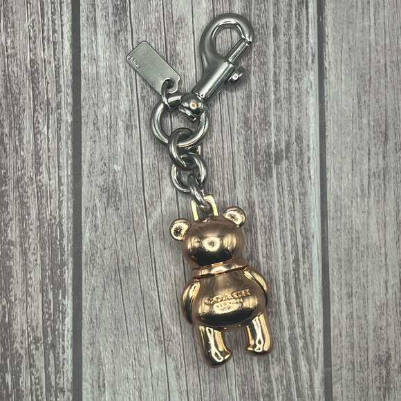SOLD❤️ 🧸NEW COACH 3D Teddy Bear Bag Charm Key Chain Rose Gold Silver w/ Dust Bag - Picture 10 of 13